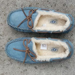 UGG women USA size 7 slipper